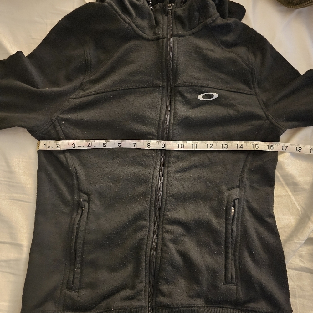 OAKLEY Women's Athletic Zip-Up Hoodie - Picture 4 of 5